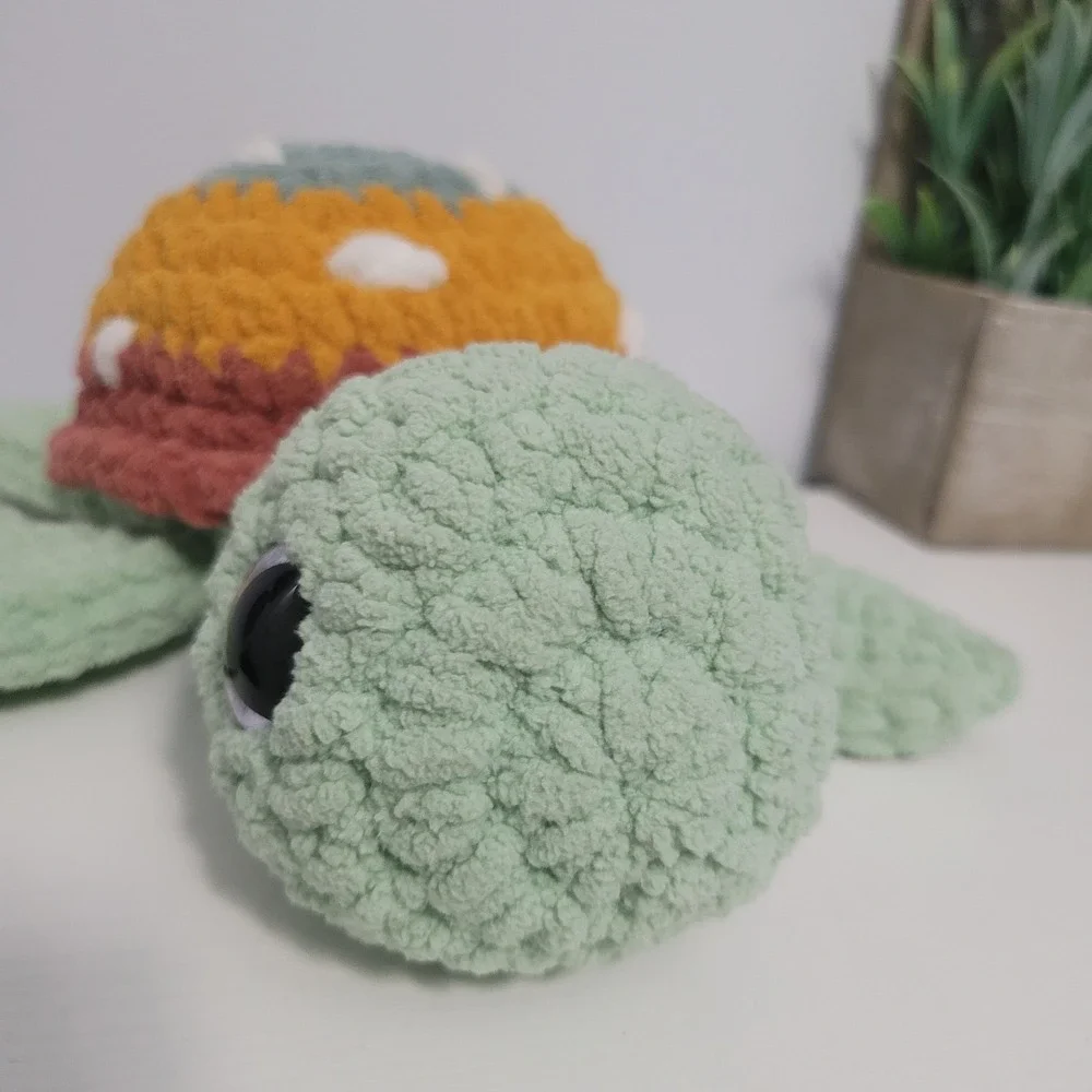 Crochet Sea Turtle Sunflower ,‎ Handmade With Love Cute Gift Animal Turtle